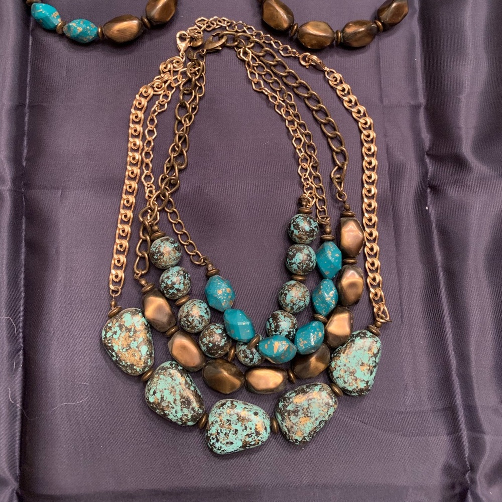 Turquoise-style and golden necklace/bracelets